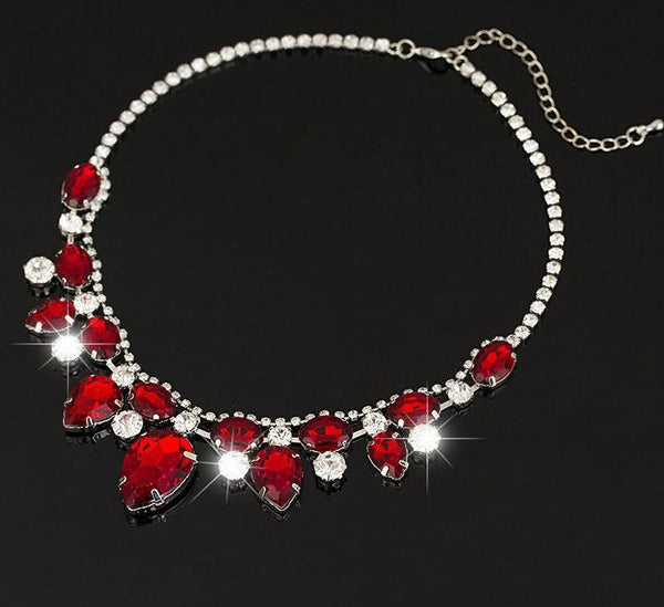 Rhinestone Pendant Necklace